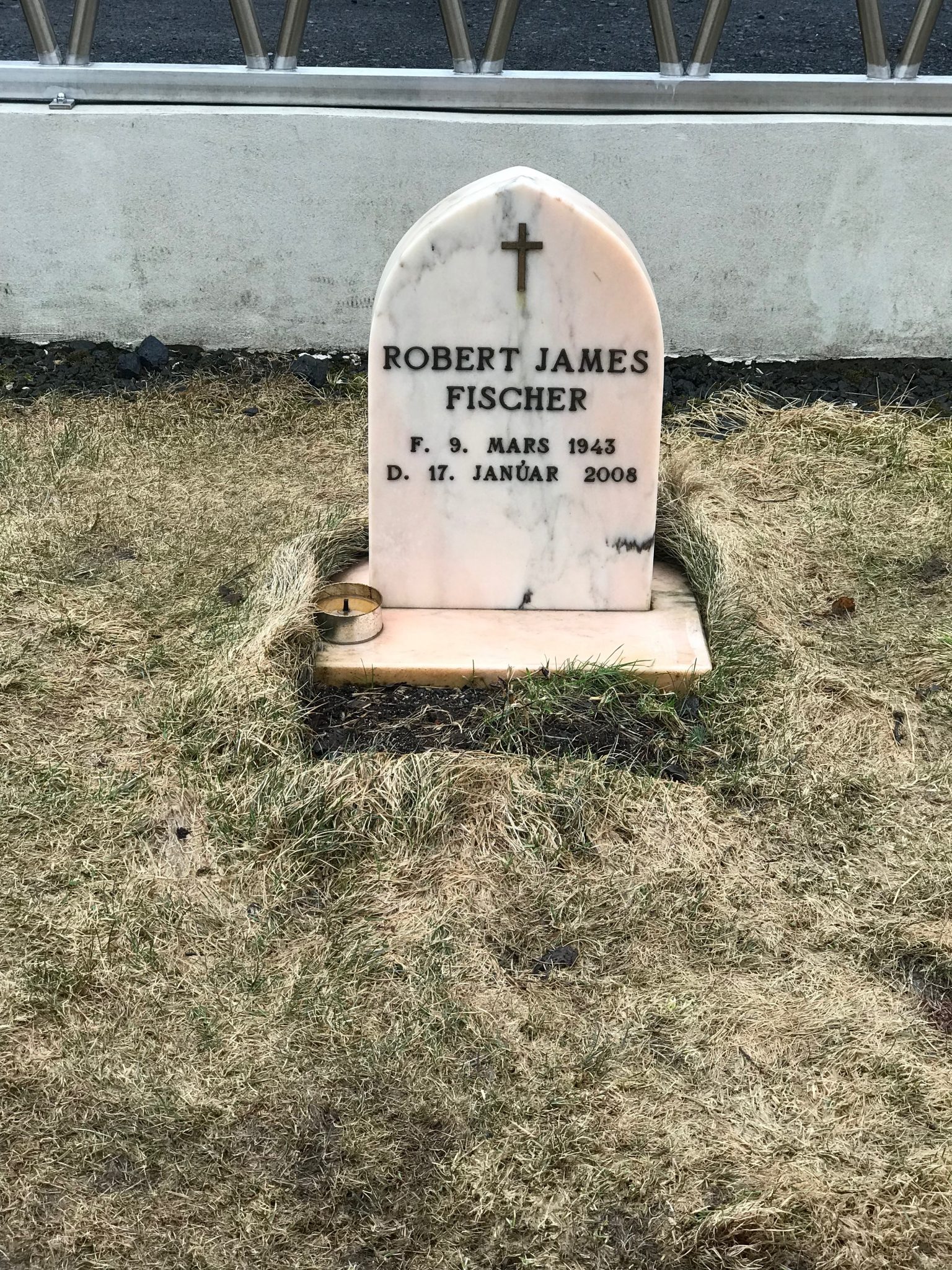 Bobby Fischer grave